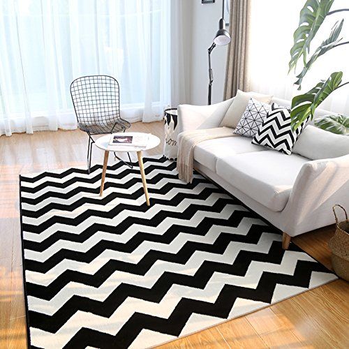Blank and white Geometrical Design Hand-Tufted Area Rug