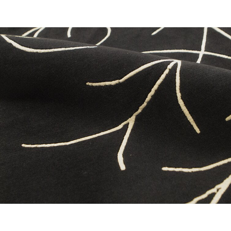 Black and White Color Design Hand-Tufted Wool Area Rug