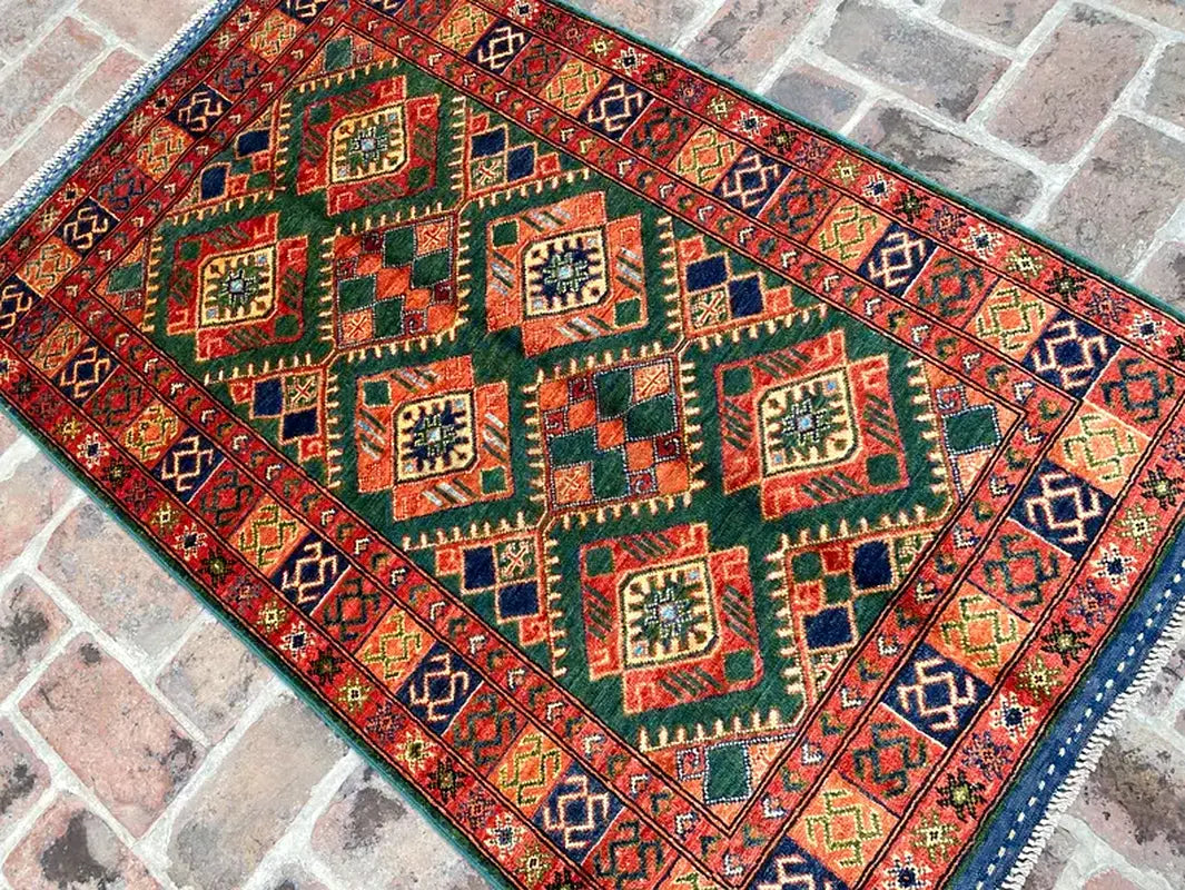 Shiraz Design Persian Rug