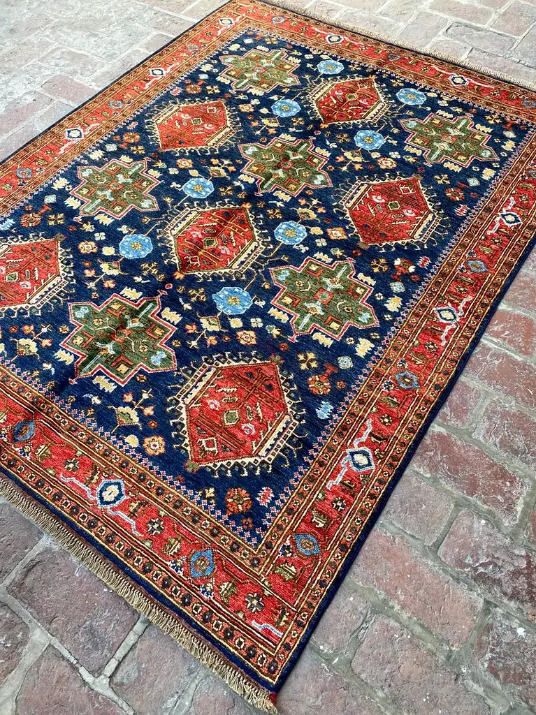 Serapi Design Persian Rug