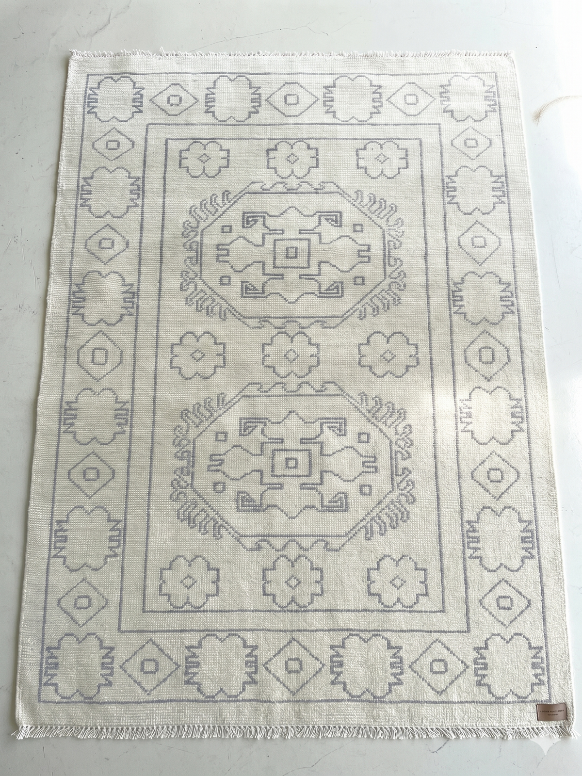 VERA Hand Knotted Rug