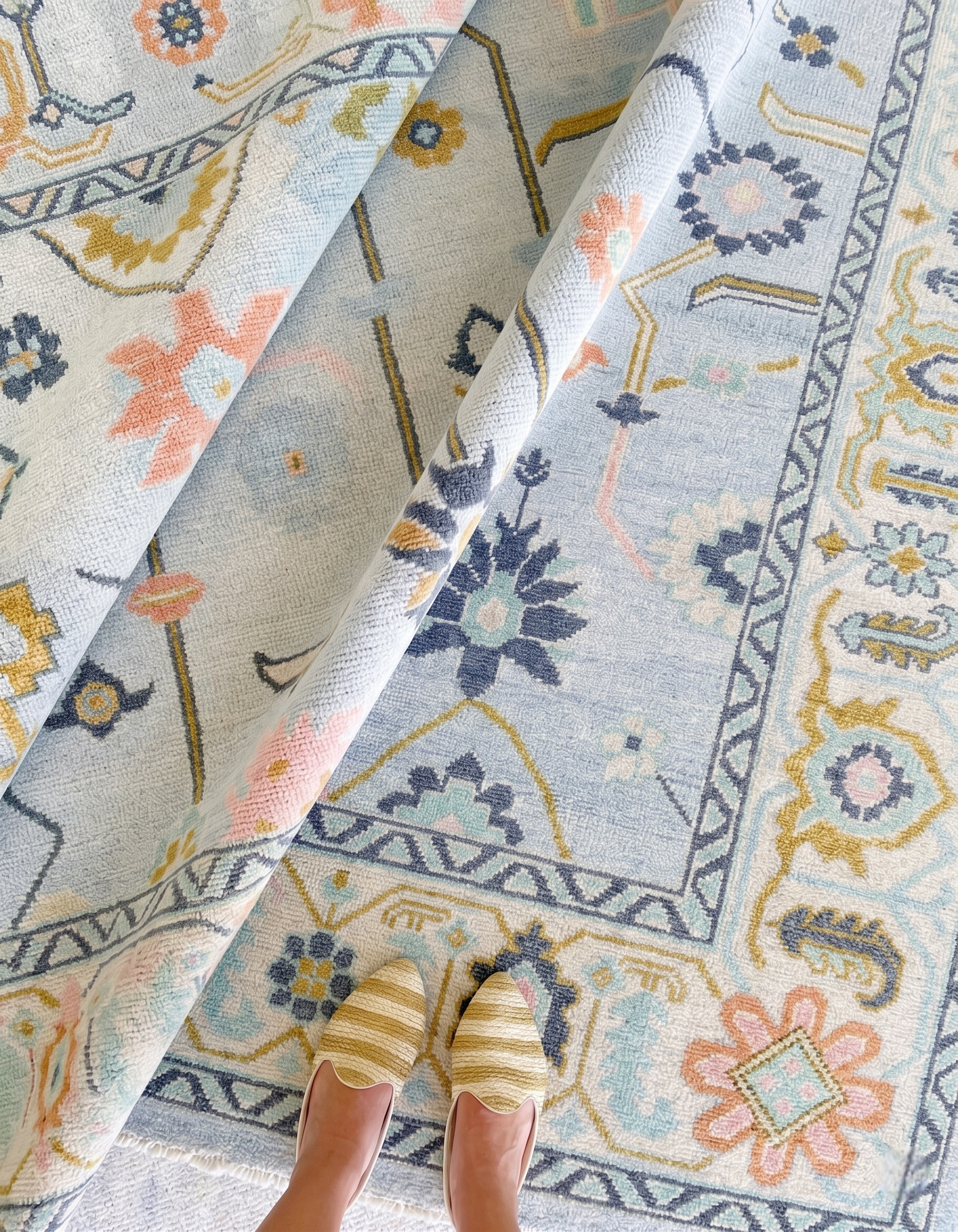 ODETTE Hand Knotted Rug