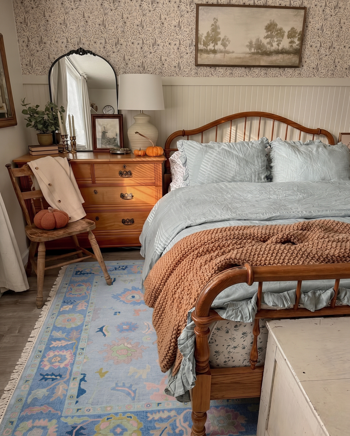 JUNE Hand Knotted Rug