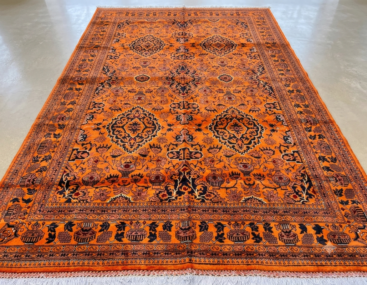 The Crimson Spray Traditional Medallion Wool Rug