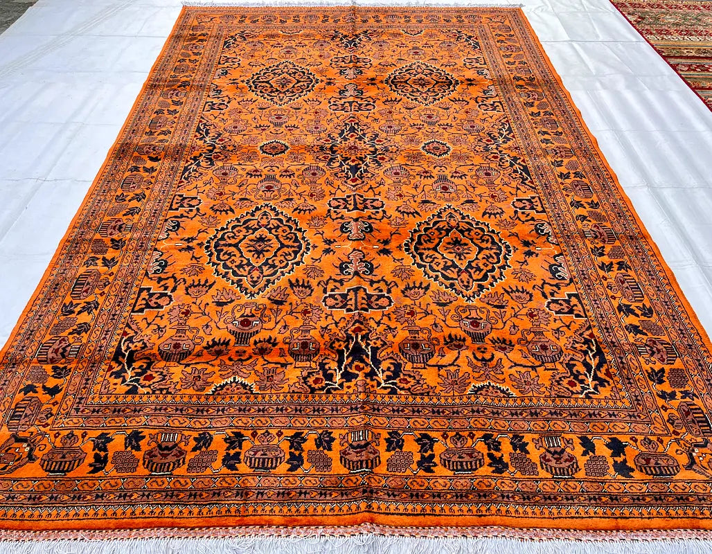 The Crimson Spray Traditional Medallion Wool Rug