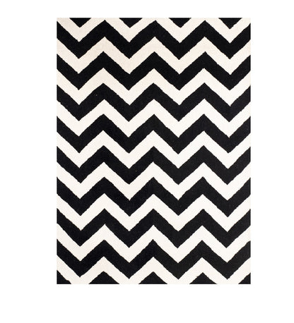 Blank and white Geometrical Design Hand-Tufted Area Rug