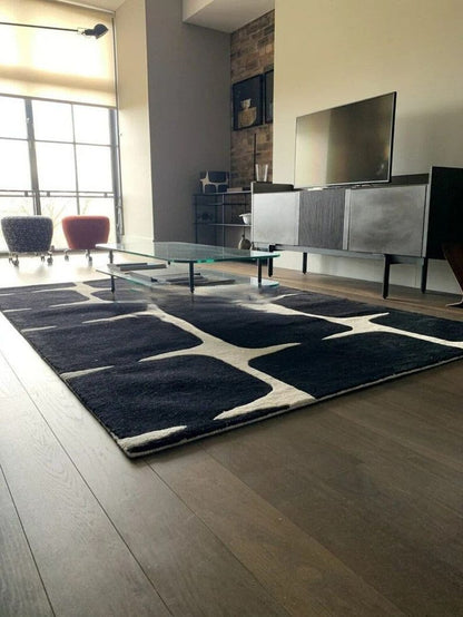 Black & Ivory Modern Design Rug For Living Room - Made in High Quality Wool