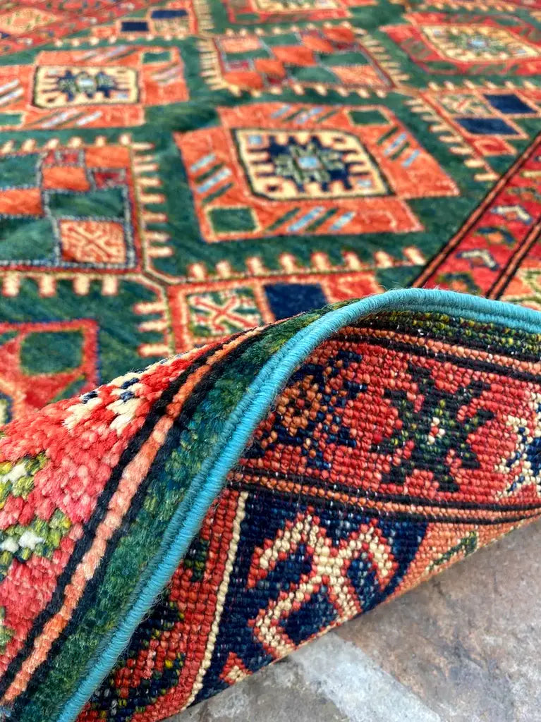 Shiraz Design Persian Rug