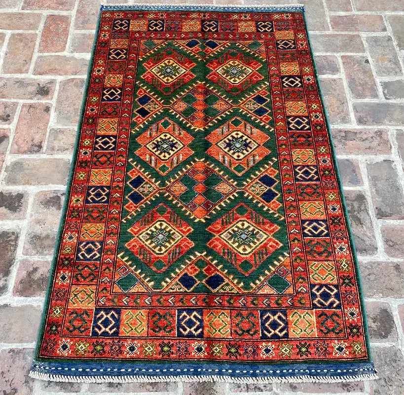 Shiraz Design Persian Rug