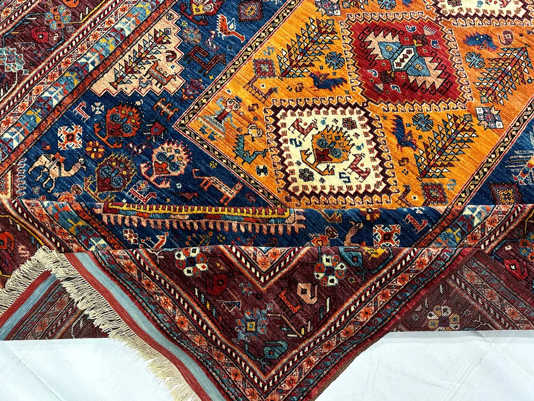 Shiraz Design Persian Rug