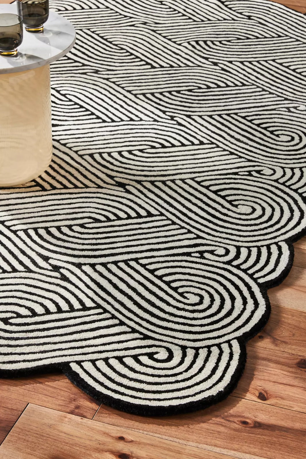 Black & White Modern Design Rug (MD017)