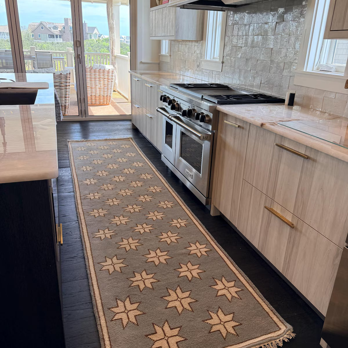 The Elaris Hand-Knotted Oushak Wool Rug