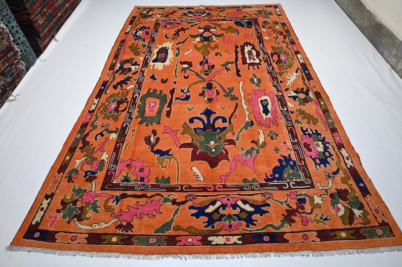 The Montclair Vintage Oushak Rug