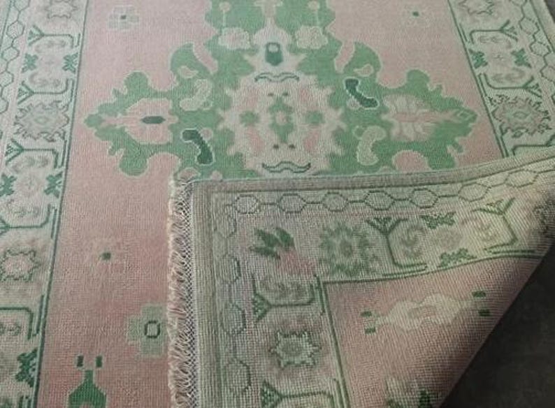 ALVERON Oushak Wool Area Rug - Muted Pink & Brown Vintage Rug