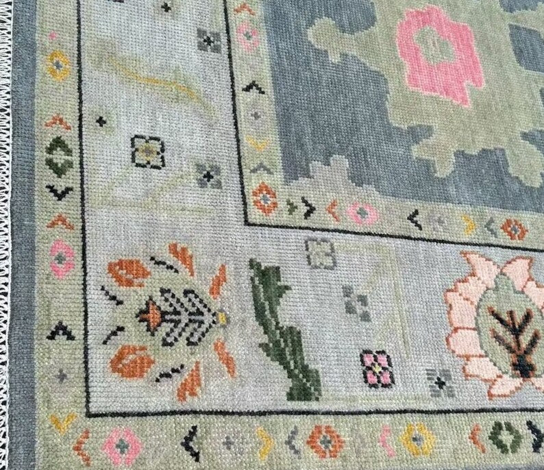 Gray Oushak Wool Rug - Turkish Hand-Knotted Area Rug with Peach & Gold