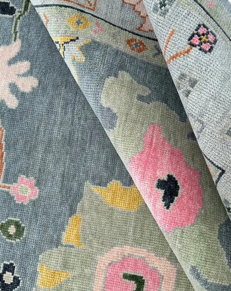 Gray Oushak Wool Rug - Turkish Hand-Knotted Area Rug with Peach & Gold