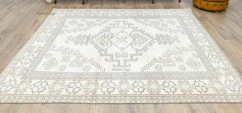 Doveshire Hand-Knotted Oushak Area Rug