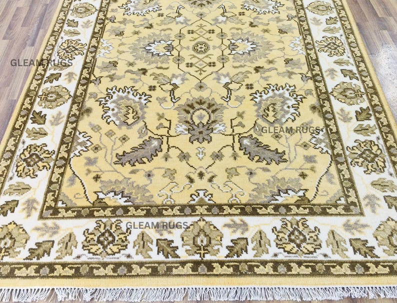 Hand-Knotted Wool Oushak Rug - Gold Turkish Antique Style
