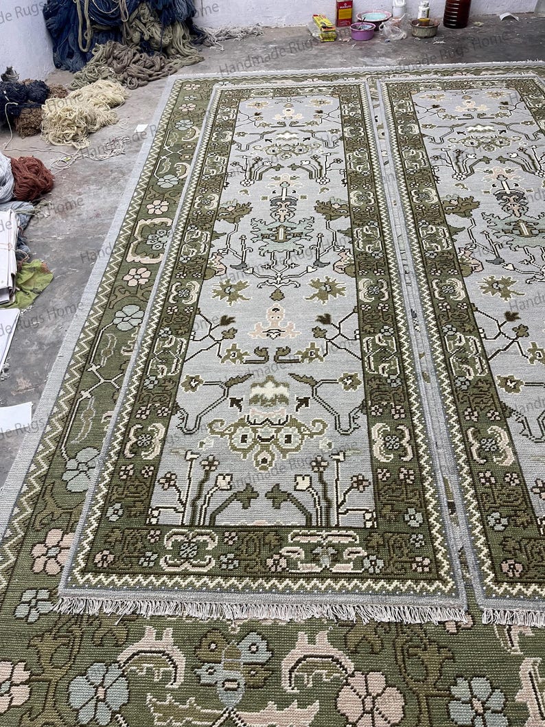 Hand Knotted Oushak Rug - Vintage Transitional Style (Blue Green Pink)