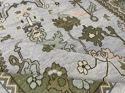 Hand Knotted Oushak Rug - Vintage Transitional Style (Blue Green Pink)