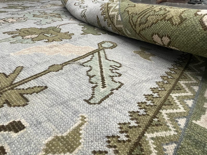 Hand Knotted Oushak Rug - Vintage Transitional Style (Blue Green Pink)