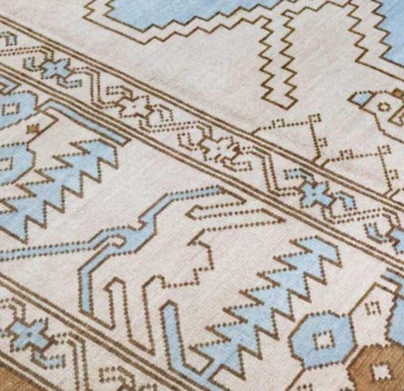 Vintage Handmade Turkish Area Rug - Geometric Design Oushak Rug