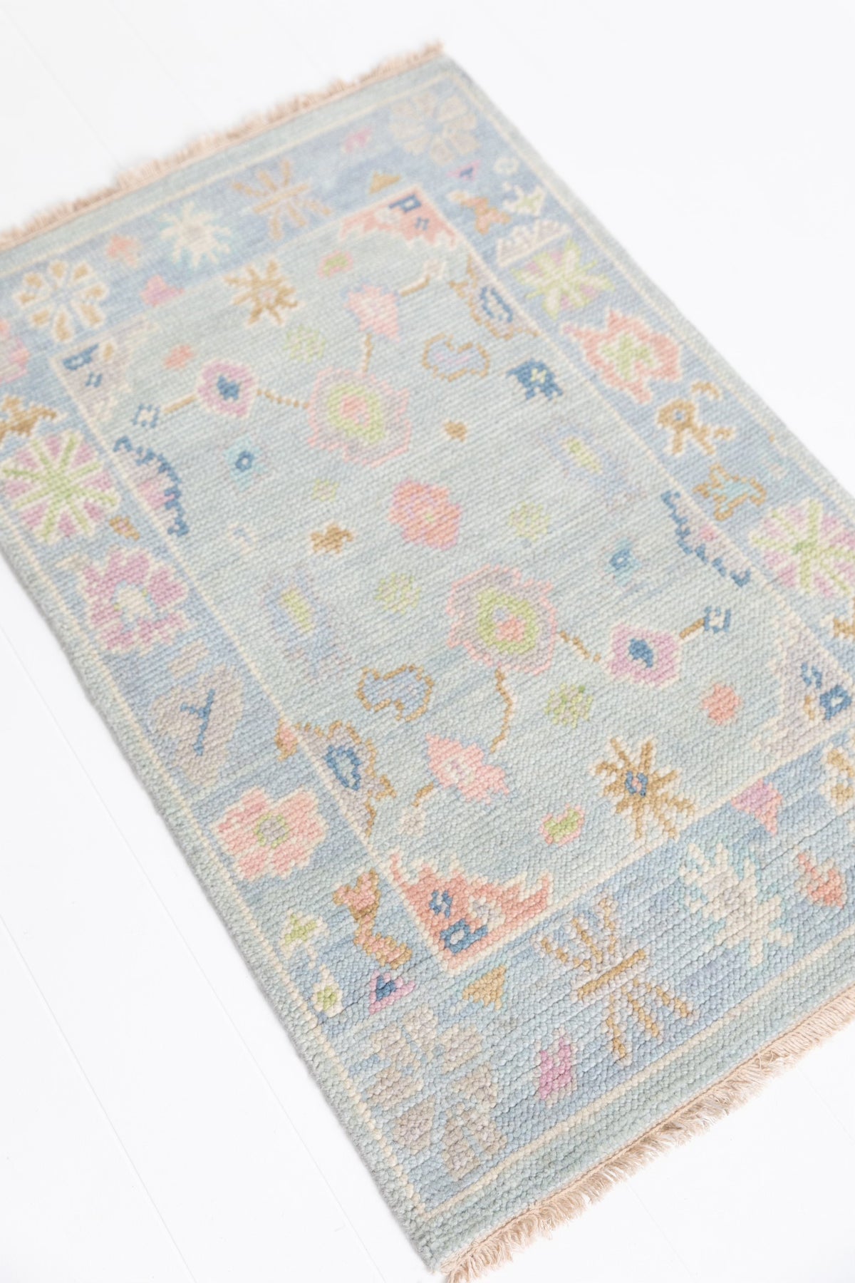 BETH Hand Knotted Rug
