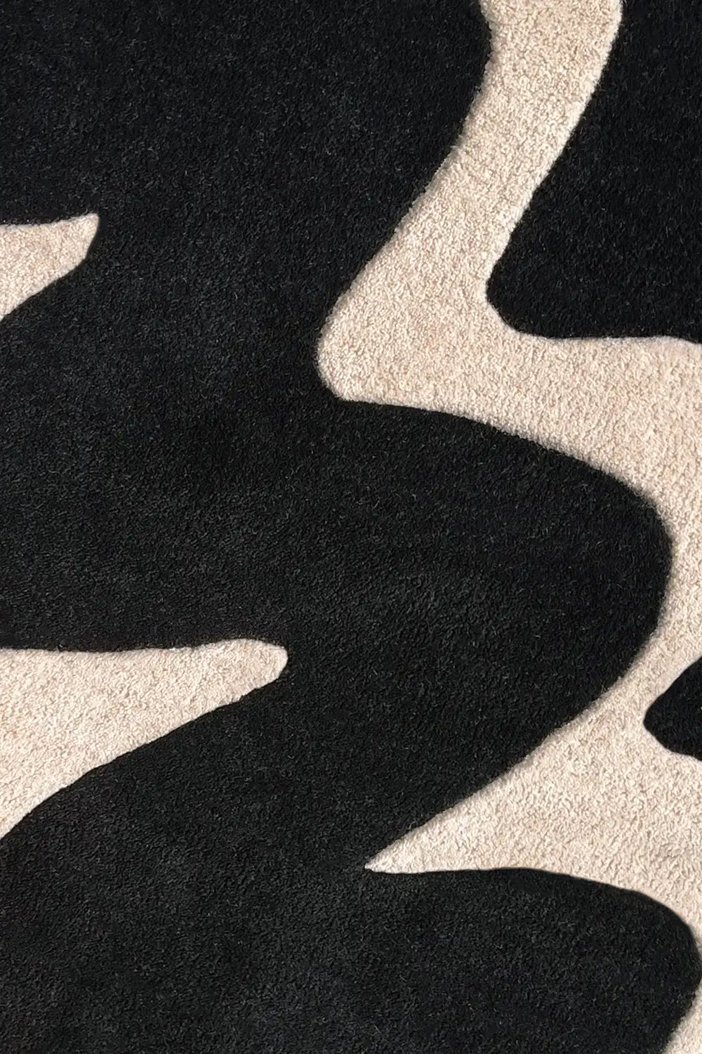 Black And White Round Hand Tufted Rug-Bisha-Rugs