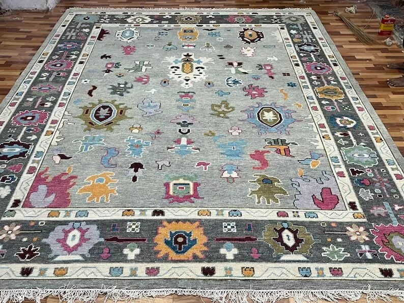 Hand Knotted Modern Oushak Wool Rug For Living Room