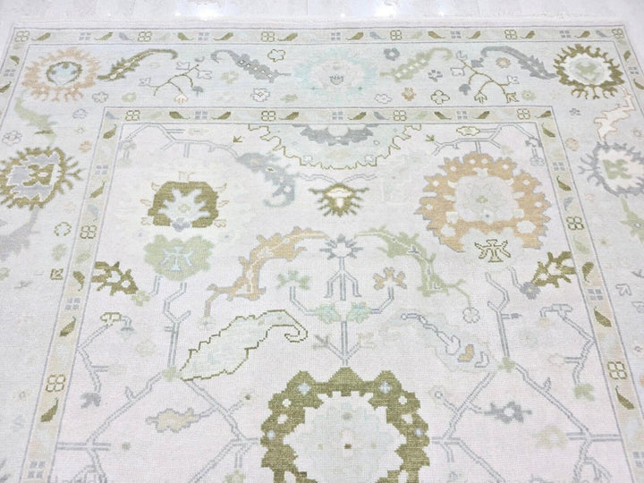 ÉCLIPSE Oushak Style Hand Knotted Rug