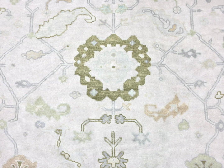 ÉCLIPSE Oushak Style Hand Knotted Rug