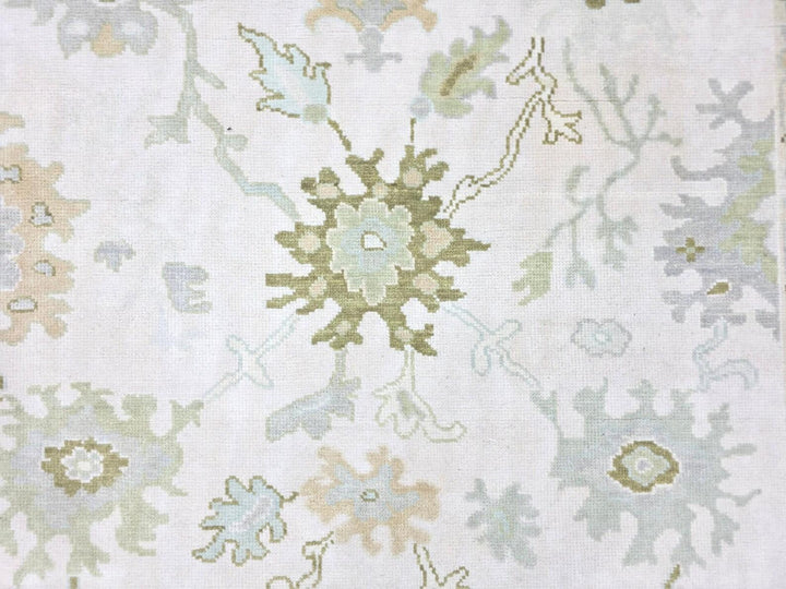 ARISTO Oushak Style Hand Knotted Rug