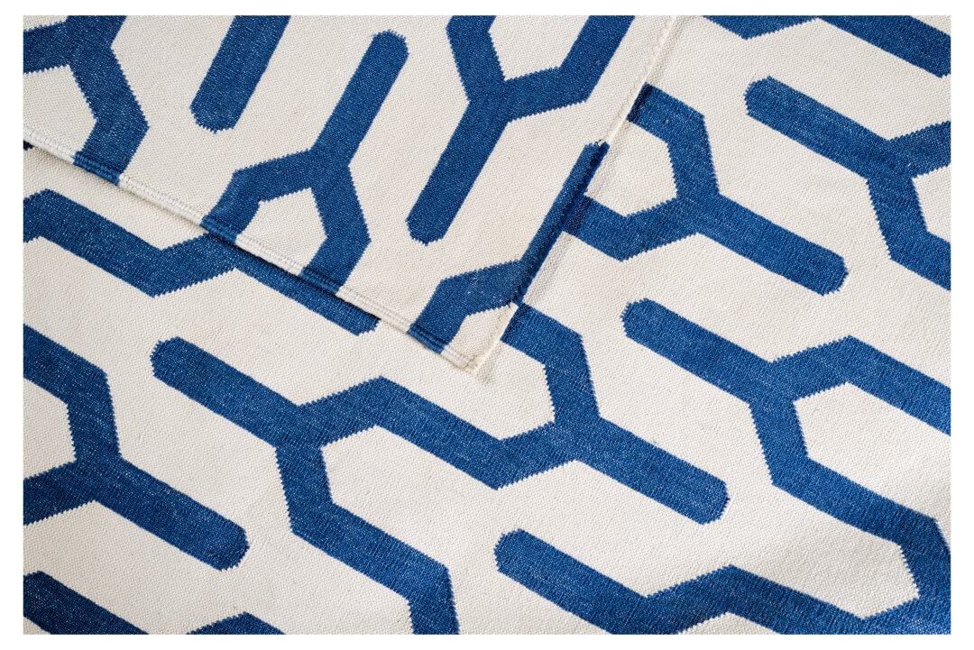 JP0062 JAIPUR JIGGLE – OCEAN BLUE & WHITE RUGS