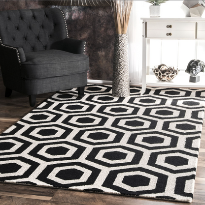 Black Honeycomb Trellis Area Rug