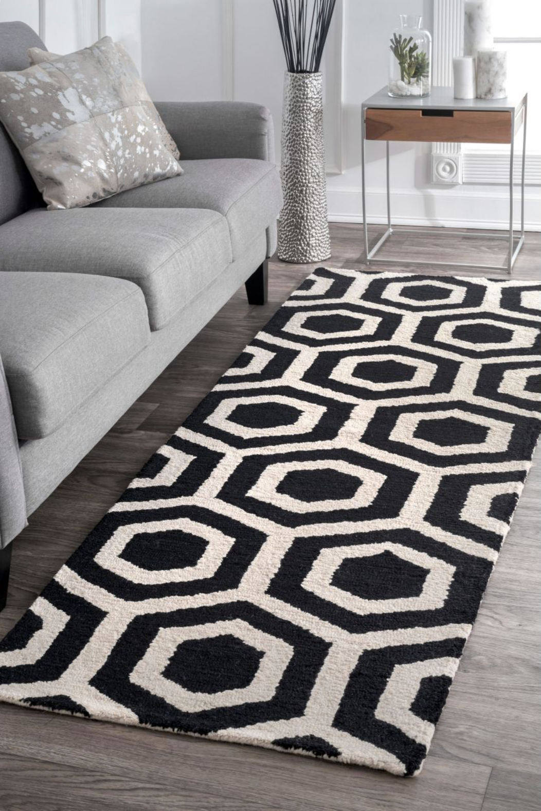 Black Honeycomb Trellis Area Rug