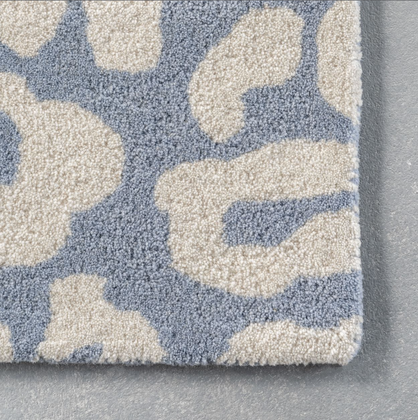 Light Blue Josephine Wool Leopard Area Rug